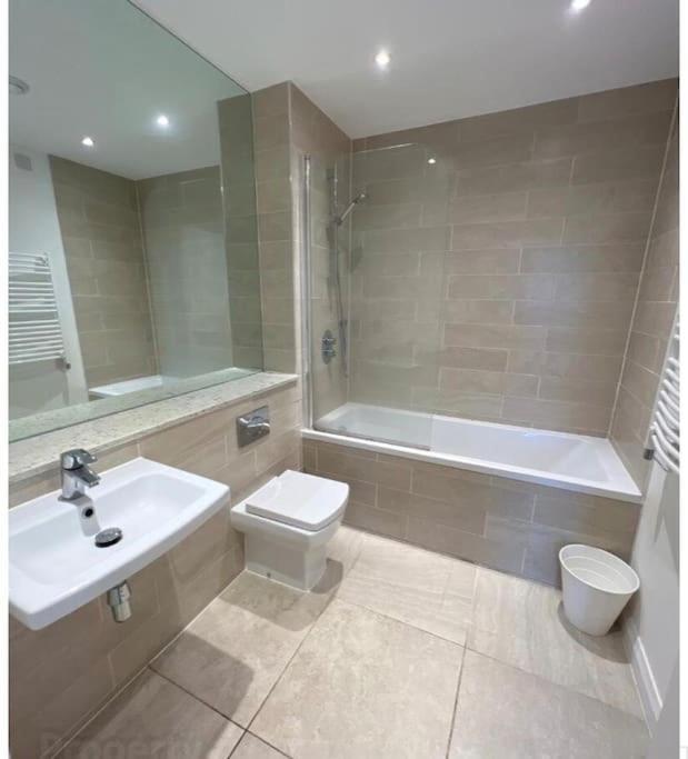 Ormeau Road Stylish Double Bedroom Luxury Apartment 贝尔法斯特 外观 照片